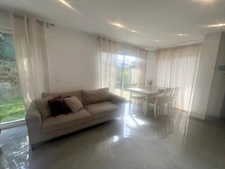 Maison récente 2022, cadre verdoyant au calme – Futur hub Grand Paris – Jardin + Garage sur les Coteaux d'Argenteuil