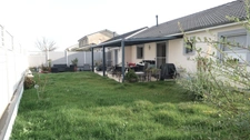 FAMECK, MAISON INDIVIDUELLE DE PLAIN PIED AVEC 3 CHAMBRES, ADAPTEE A TOUS, AUCUN TRAVAUX, UN GARAGE, UN JARDIN SANS VIS A VIS, UNE GRANDE TERRASSE AVEC SA PERGOLA