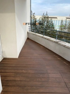 LONGWY, ENSEMBLE IMMOBILIER COMPRENANT 12 APPARTEMENTS + 1 LOCAL COMMERCIAL - D EXCELLENTS DIAGNOSTICS