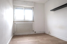 THIONVILLE, IDEAL INVESTISSEUR, MAISON DE VILLE AVEC 3 APPARTEMENTS + 2 GARAGES + CAVES + BUANDERIES + JARDIN 