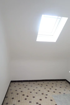 THIONVILLE, IDEAL INVESTISSEUR, MAISON DE VILLE AVEC 3 APPARTEMENTS + 2 GARAGES + CAVES + BUANDERIES + JARDIN 