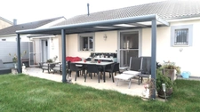 FAMECK, MAISON INDIVIDUELLE DE PLAIN PIED AVEC 3 CHAMBRES, ADAPTEE A TOUS, AUCUN TRAVAUX, UN GARAGE, UN JARDIN SANS VIS A VIS, UNE GRANDE TERRASSE AVEC SA PERGOLA