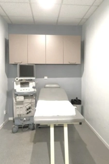 HAGONDANGE (57),PROCHE DE LA GARE ET EN CENTRE VILLE, PLATEAU MEDICAL DE 156 M2  OU POUR AUTRES PROFESSIONS LIBERALES + PARKINGS PRIVATIFS