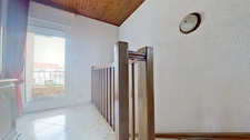 CATTENOM, PROCHE DU LUXEMBOURG, JOLIE MAISON SUR 11 ARES CONSTRUCTIBLES + GARAGE + PLACES DE PARKING + DEPENDANCE DE 60 M² 