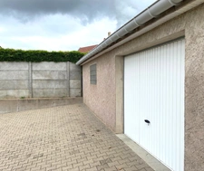 CATTENOM - Proche de la frontière luxembourgeoise, terrain à bâtir de 6 ares 30 accompagné d'une grande  dépendance