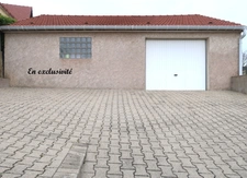 CATTENOM, PROCHE DU LUXEMBOURG, JOLIE MAISON SUR 11 ARES  AVEC 3 CHAMBRES + JARDIN + GARAGE + DE NOMBREUSES PLACES DE PARKING PRIVATIVES + DEPENDANCE DE 60 M²