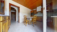 CATTENOM, PROCHE DU LUXEMBOURG, JOLIE MAISON SUR 11 ARES CONSTRUCTIBLES + GARAGE + PLACES DE PARKING + DEPENDANCE DE 60 M² 