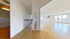 LONGWY HAUT, PROCHE DES FRONTIERES, BEL APPARTEMENT ANCIEN DE 134 M² + GRANDES COMBLES AMENAGEABLES + CAVE 
