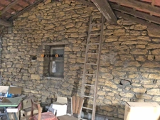 LONGWY HAUT, PROCHE DES FRONTIERES, BEL APPARTEMENT ANCIEN DE 134 M² + GRANDES COMBLES AMENAGEABLES + CAVE 