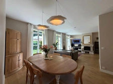 ESPRIT MAISON -TRIPLEX FAMILIAL AVEC JARDIN – PETITE RÉSIDENCE ARBORÉE SAINT GERMAIN EN LAYE