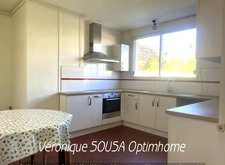 Rare – Grand appartement familial de 143 m² avec triple séjour, balcons, piscine et double box