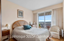 Appartement – 96 m² – Vue dégagée – Balcon – Parking