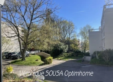 Rare – Grand appartement familial de 143 m² avec triple séjour, balcons, piscine et double box
