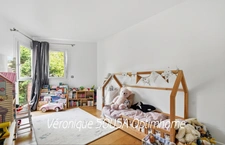 APPARTEMENT AVEC BALCON DANS UN ECRIN DE VERDURE 