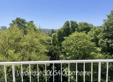 Appartement à vendre 2 pièces avec balcon -place de parking -ascenseur et cave