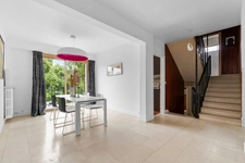 Maison d’architecte dans  un domaine privé aux portes de Saint-Germain-en-Laye