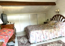 CHARMANTE MAISON A RENOVER  avec un fort potentiel 