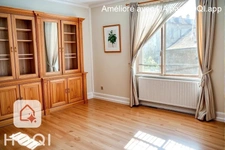 Appartement à vendre grand 2 pièces avec ascenseur à renover