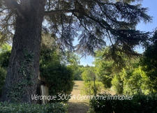 CHARMANTE MAISON A RENOVER  avec un fort potentiel 