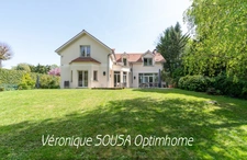 Trés belle maison familiale lumineuse -4 chambres dont 3 suites – écoles et gare à pied 
