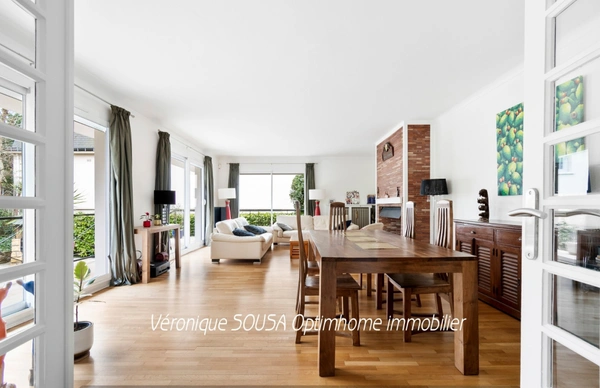 GRANDE MAISON FAMILIALE AU CALME 