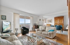 Appartement – 96 m² – Vue dégagée – Balcon – Parking