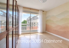 Appartement lumineux dans un environnement résidentiel