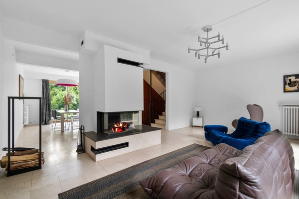 Maison d’architecte dans  un domaine privé aux portes de Saint-Germain-en-Laye