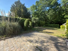 VALLEE DE L'EURE - MAISON DE PLAIN-PIED - TRES GRAND TERRAIN 