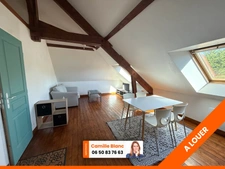 🏡 JOUY CENTRE – Appartement meublé de charme – Parking – Disponible immédiatement
