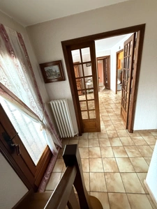 Épernon – Quartier recherché – Maison familiale de 4 chambres – Sous-sol total – Jardin
