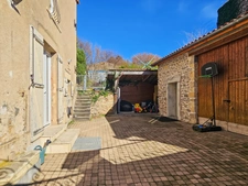 Maison 176 m² habitables - jardin - cour - grange  CHAURIAT (63)