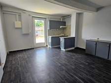 Maison - 100 m² hab - 3 chambres - Garage + extérieur - Vertaizon