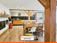 AGREABLE MAISON DE CARACTERE +TERRASSE + GARAGE 
