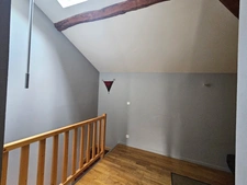 Maison 176 m² habitables - jardin - cour - grange  CHAURIAT (63)