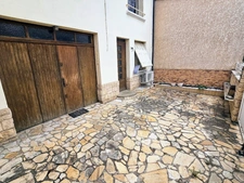 Maison à rénover – 2 chambres - Extérieurs - Garage - Pont-du-Château (63)