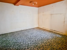 Maison à vendre 7 pièces - 180 m² - Extérieurs - 2 garages à VERTAIZON (63)