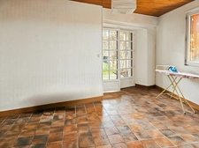 Maison avec jardinet et sous sol à Vertaizon
