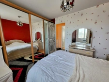 VILLA PLAIN PIED - 94 M² - TERRAIN - GARAGE - 25 MIN DE CLERMONT FERRAND EST - VERTAIZON-CHIGNAT 