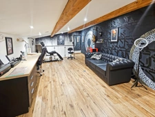 Maison 176 m² habitables - jardin - cour - grange  CHAURIAT (63)