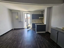 Maison - 100 m² hab - 3 chambres - Garage + extérieur - Vertaizon