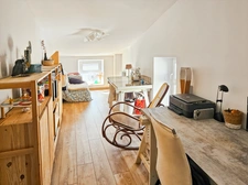 Maison vigneronne rénovée avec cachet – 3 chambres – Terrasse + dépendances – Chauriat