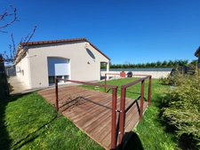 VILLA PLAIN PIED - 94 M² - TERRAIN - GARAGE - 25 MIN DE CLERMONT FERRAND EST - VERTAIZON-CHIGNAT 
