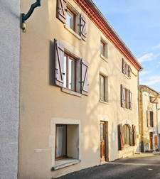 AGREABLE MAISON DE CARACTERE +TERRASSE + GARAGE 