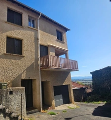 CHALEUREUSE MAISON DE VILLAGE + GARAGE + TERRASSE