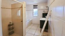 MAGNIFIQUE VILLA DE PLAIN PIED DE 140 M² A LOUER A SAINT JULIEN DE COPPEL 63160
