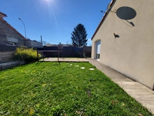 VILLA PLAIN PIED - 94 M² - TERRAIN - GARAGE - 25 MIN DE CLERMONT FERRAND EST - VERTAIZON-CHIGNAT 