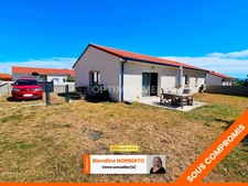 Villa de plain pied 94 m² -  3 chambres -  garage -  jardin à Vertaizon 63
