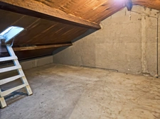 Maison à vendre 7 pièces - 180 m² - Extérieurs - 2 garages à VERTAIZON (63)