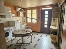 Maison à rénover – 2 chambres - Extérieurs - Garage - Pont-du-Château (63)